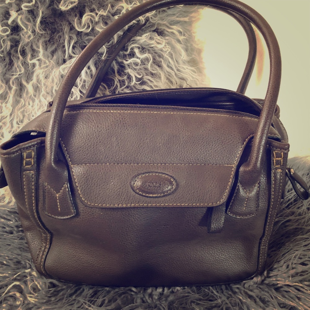 Tod’s Caviar Leather Shoulder Purse